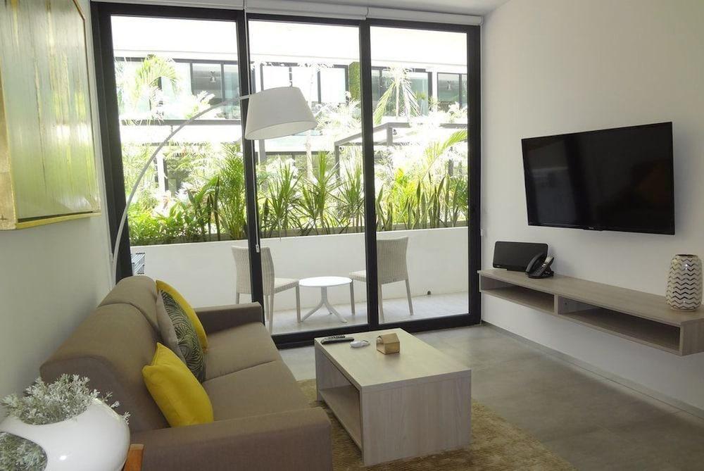 The City Luxury Suites Playa del Carmen Eksteriør bilde